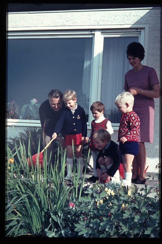 14.Regensburg okt 1967 Rino,Hildegard,Brigitte,Marion,Petra,P.JPG